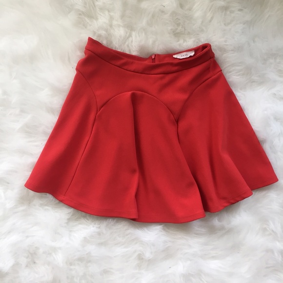Tomato skater skirt