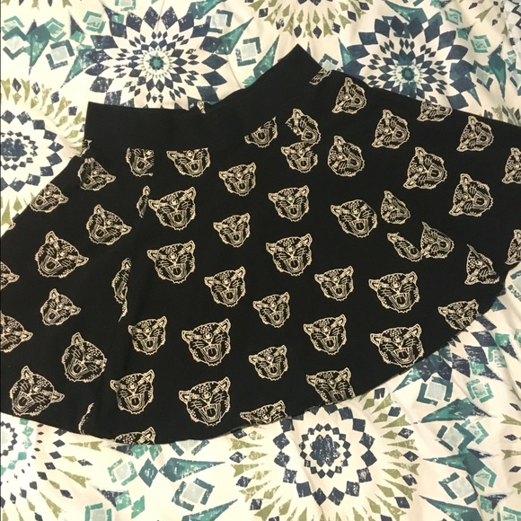 Forever 21 skirt
