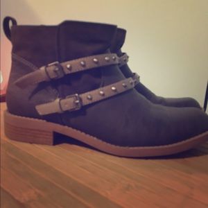 Ankle boots