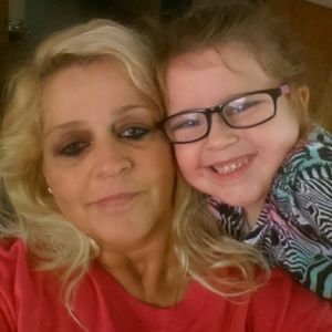 Meet your Posher, Myra