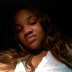 Meet your Posher, Fatima