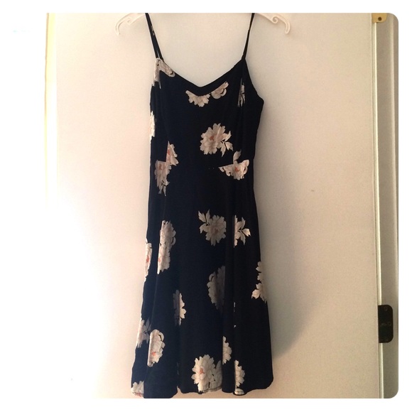 Old Navy Dresses & Skirts - Dess