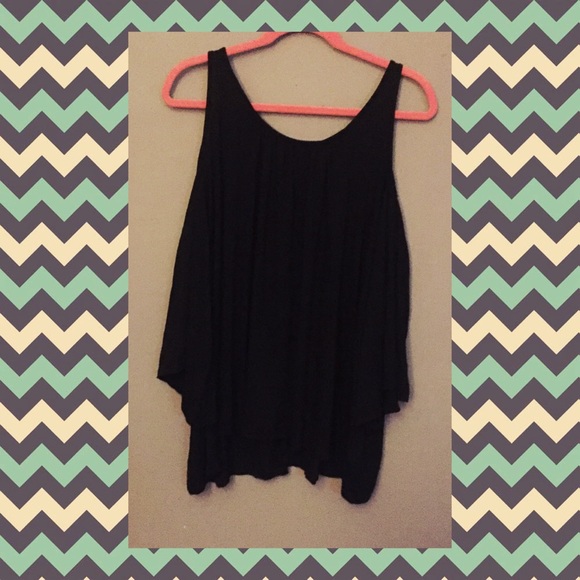 Open shoulder flowy top
