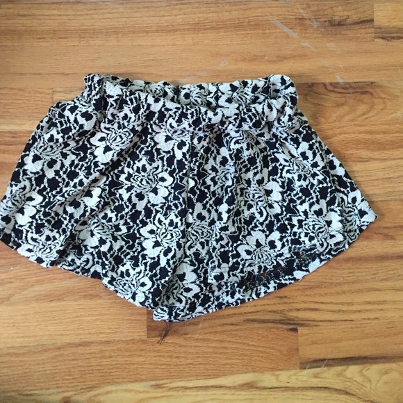 Brandy Melville shorts