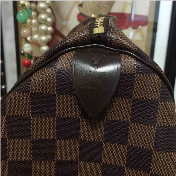 Authentic Louis Vuitton - Picture 2 of 4