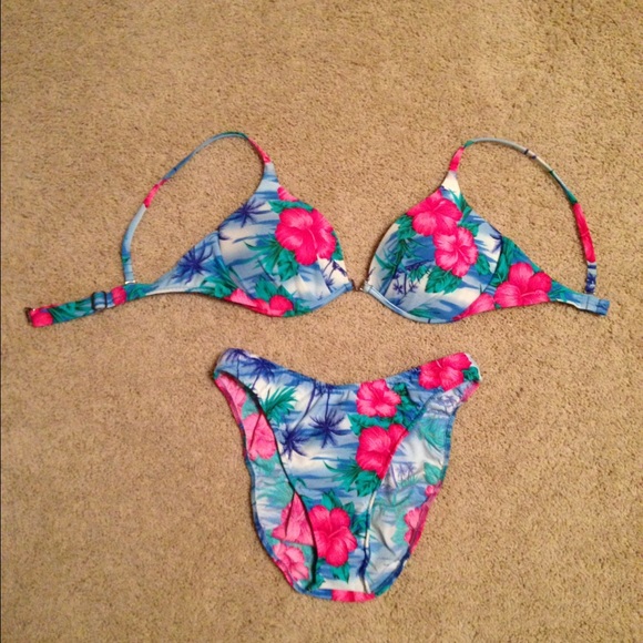 Venus bikini swimsuit.  Size D Top Large bottoms.
