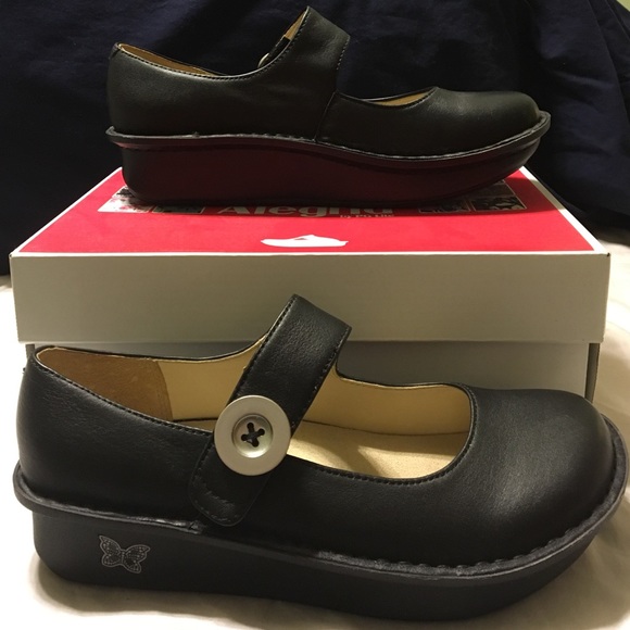 Brand new Algeria maryjanes