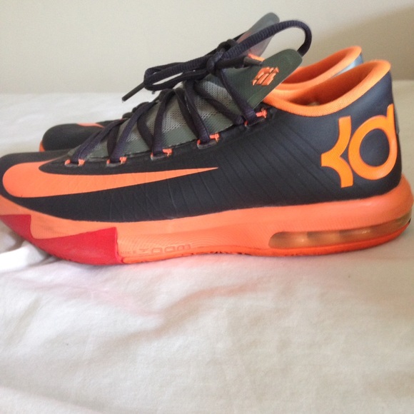 KD Sneakers