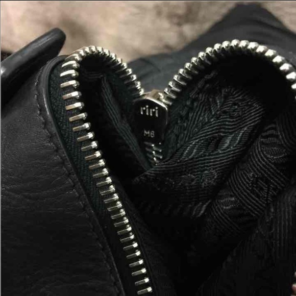 ❌SOLD❌Authentic Prada Bag - Picture 4 of 4