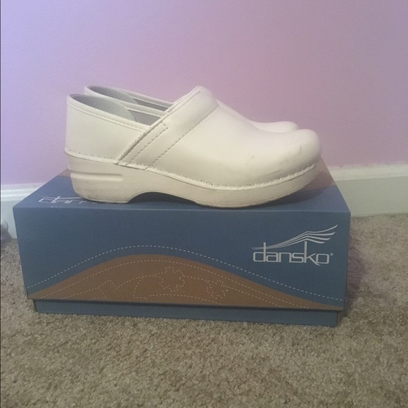 Dansko white leather shoes for sale!