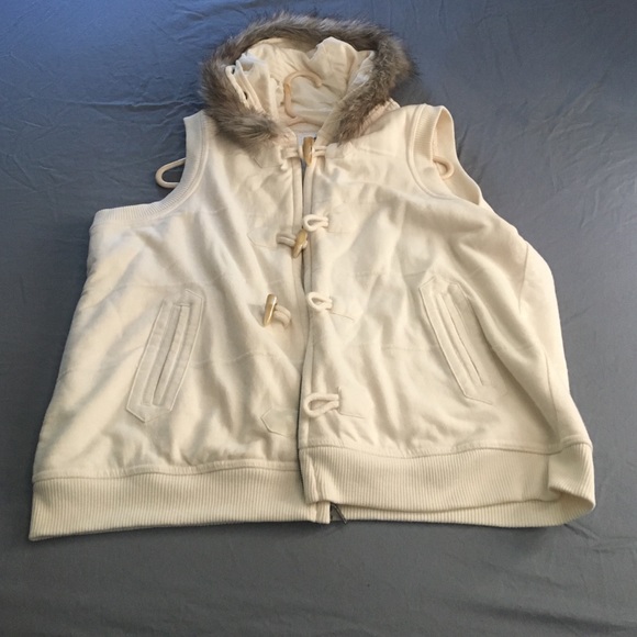 Cream Vest w/opt. Fur Trimmed Hood