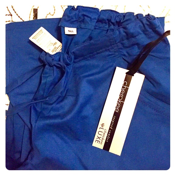 Cherokee LUXE inspired women's scrub pants