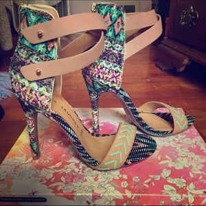 Chinese Laundry Heels never worn!