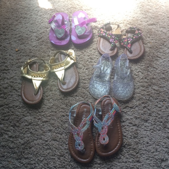Girl Sandals - Picture 1 of 3