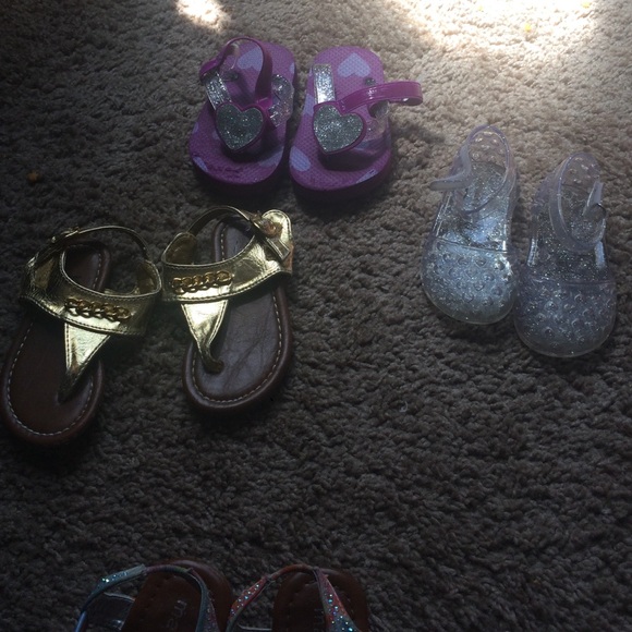 Girl Sandals - Picture 3 of 3