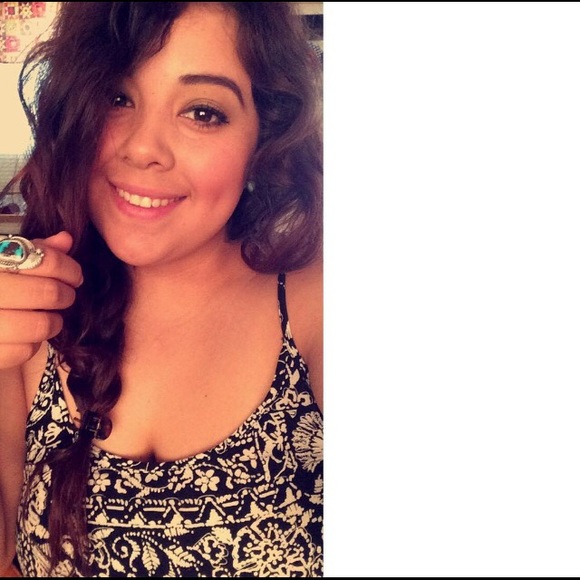 Meet your Posher, Sarahi - Picture 1 of 1