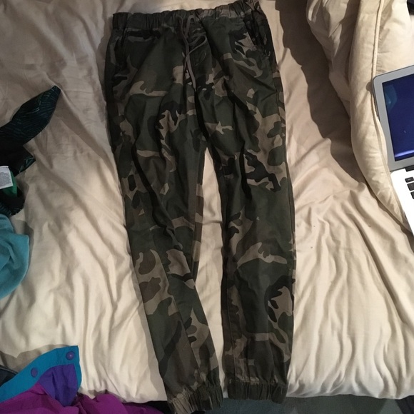 Pacsun camo joggers for women never worn