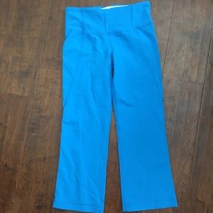 Blue Crop / Flared Lulu Lemon Yoga Pants