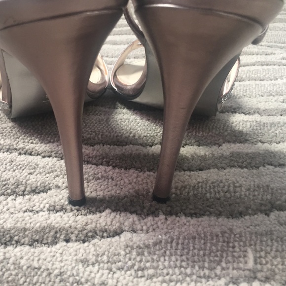 🔥Live from the Red Carpet Special Occasion Sandal - Picture 2 of 4