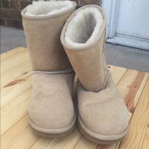 Ugg Short Boots