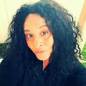 Meet your Posher, Joy