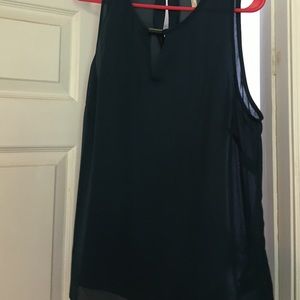 NWOT size medium turquoise sleeveless blouse