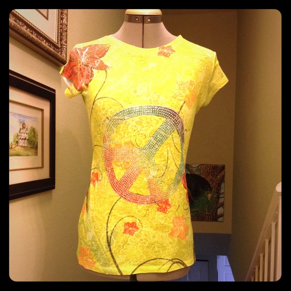 Sequined Peace Sign T-shirt