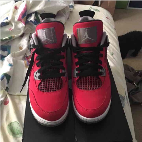 Jordan 4 Retro