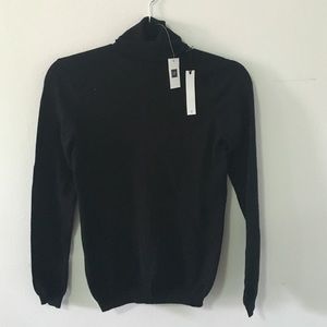 Gap black turtleneck size XS