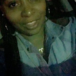 Meet your Posher, Shateka