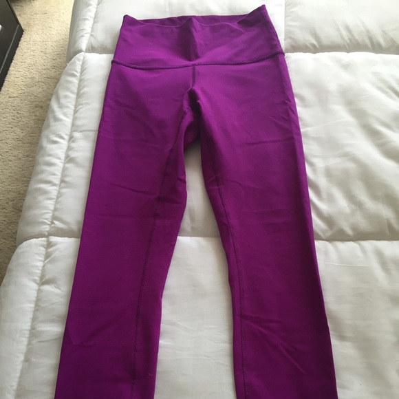 Lululemon leggings size 4