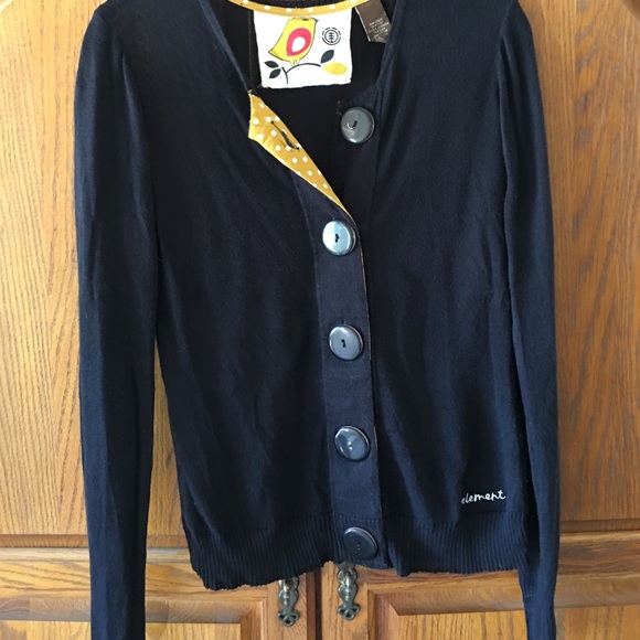 HP🎉Darling sweater!!!!!🎉🎉🎉🎉 - Picture 3 of 4