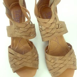 Clark Indigo Pocomo Wedge Sandals in Mushroom