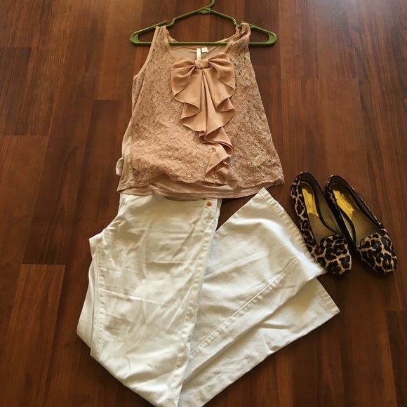 Lauren Conrad Rosie cream shirt size Small