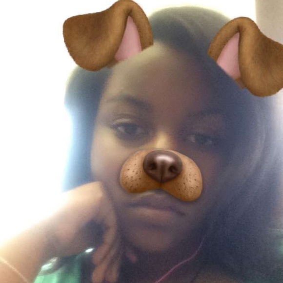 Meet your Posher, Ronae - Picture 1 of 1