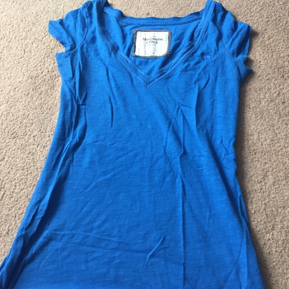 Abercrombie & Fitch t shirt