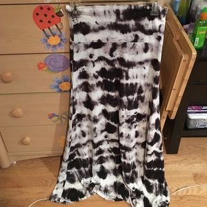 black and white maxi skirt