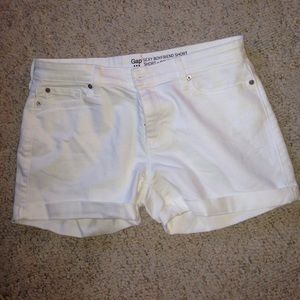 White boyfriend shorts
