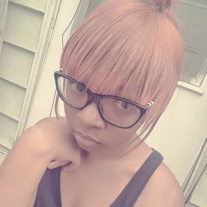 Meet your Posher, Kyra