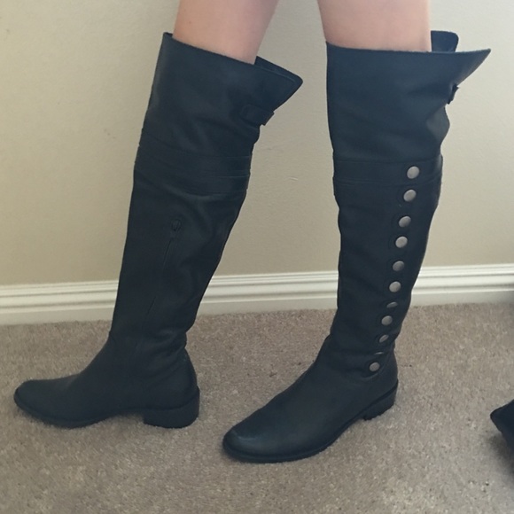 AUTHENTIC MATISSE BOOTS