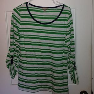 3/4 sleeve striped shirt.