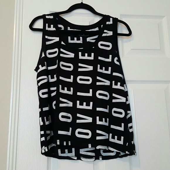 Black and white t shirt