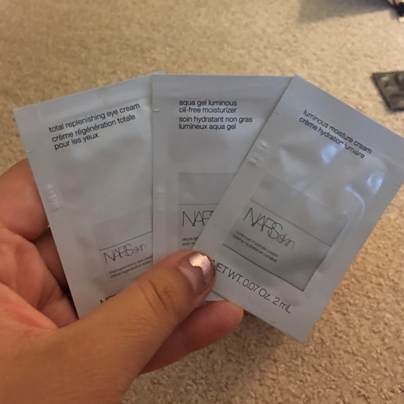 NARS - Picture 3 of 3