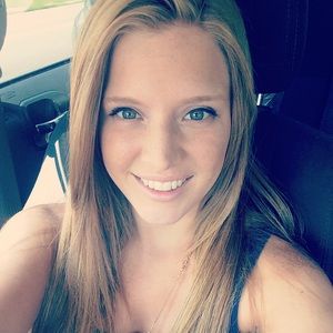 Meet your Posher, Katelyn