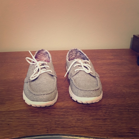 Skechers shoes. Worn once.