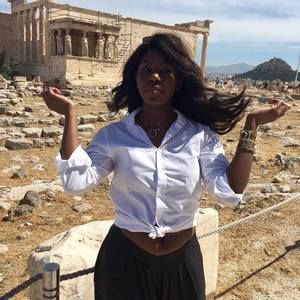 Meet your Posher, Lenina