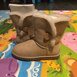 UGG Australia Bailey button boots