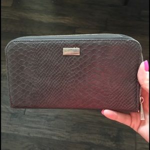 Jewell by thirty-one wallet