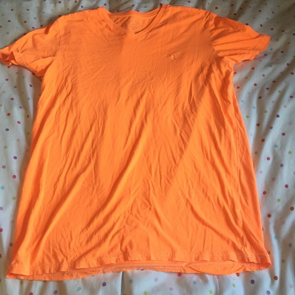 American Eagle V Neck