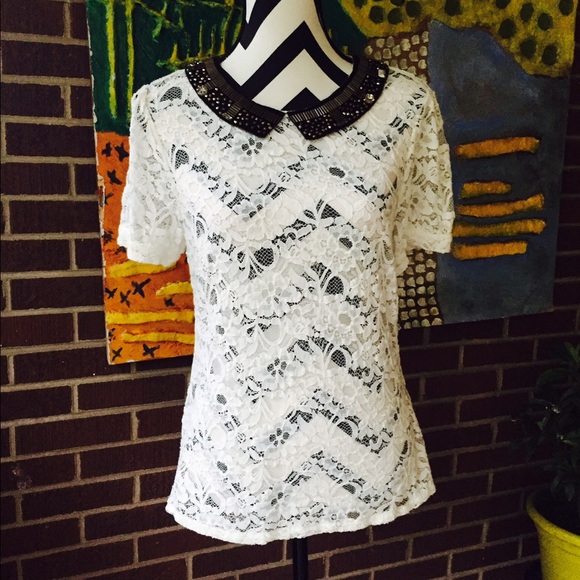 Forever 21 Lace Top in cream.